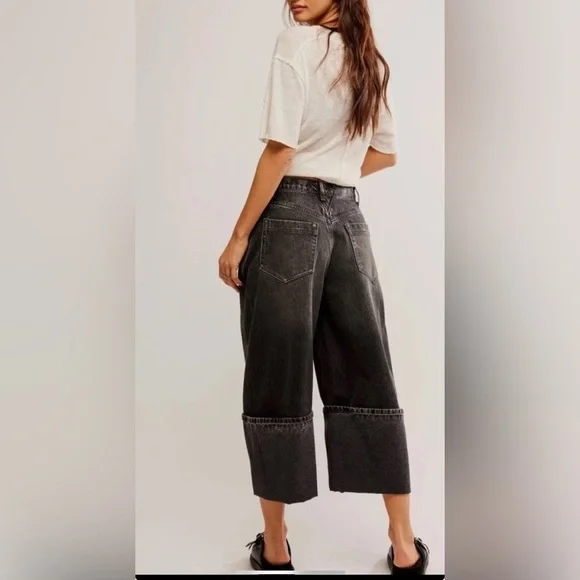NWT Free People, We The Free Olsen Cuffed Crop Barrel Jeans, Multiple Sizes - Picture 5 of 11